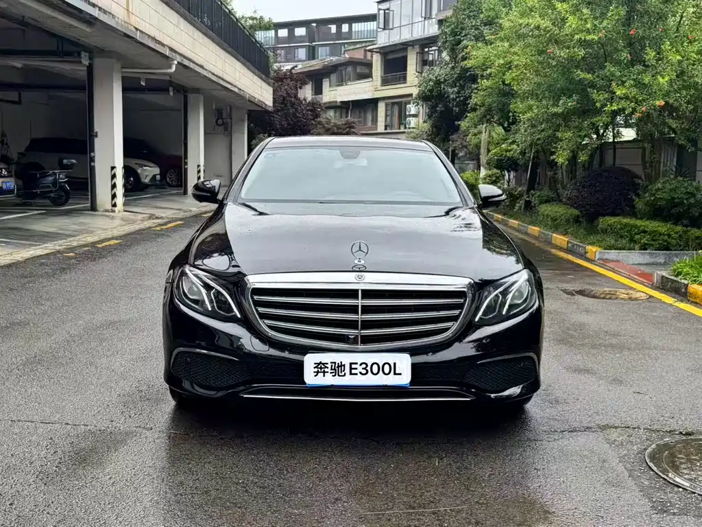 Mercedes-Benz E-Class E 2018 E 300 L Luxury