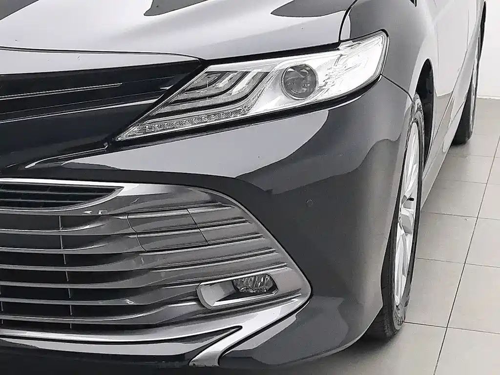 Toyota Camry — миниатюра 7