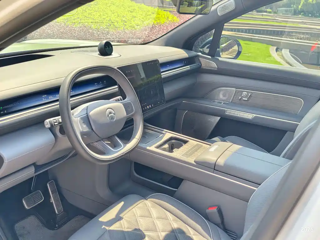 NIO ES8 2026 мест Executive Luxury