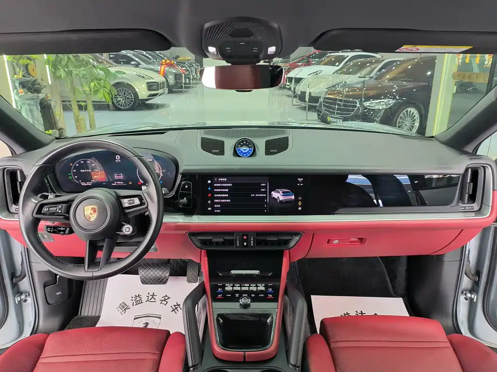 Porsche Cayenne — миниатюра 4