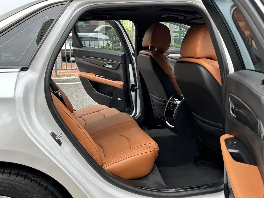 Cadillac CT6 — миниатюра 11