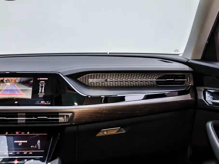 Audi Q6 — миниатюра 31