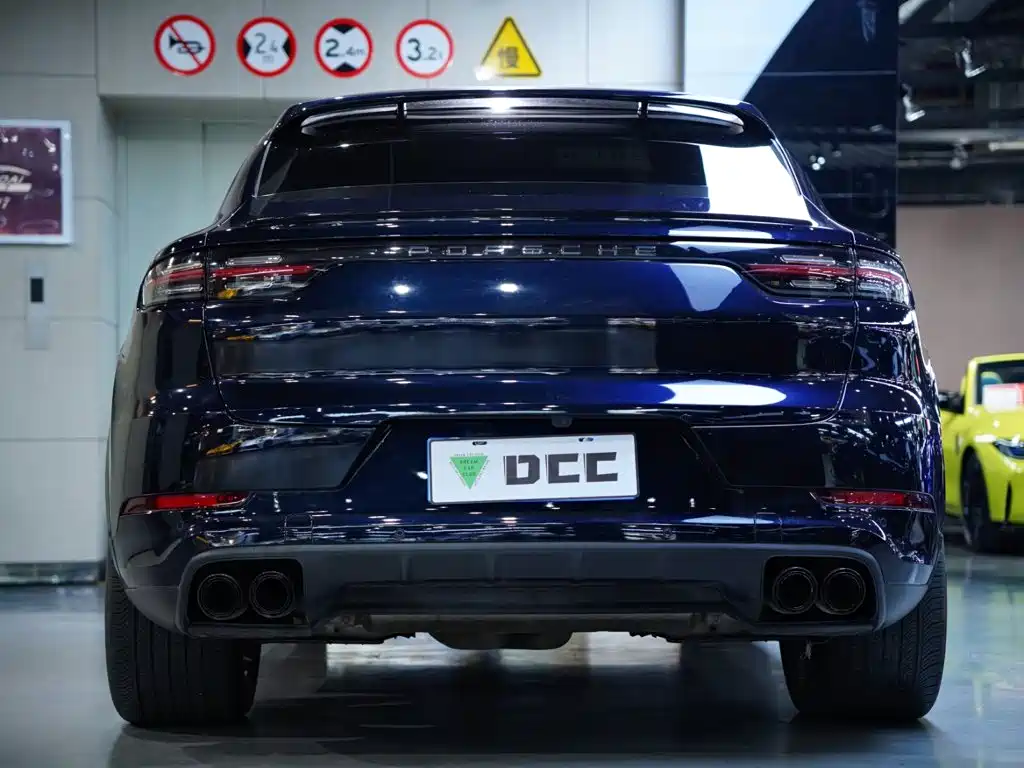 Porsche Cayenne — миниатюра 16