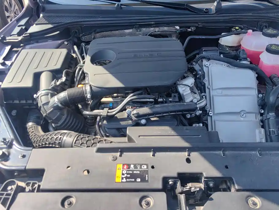 Roewe M7 DMH — миниатюра 10