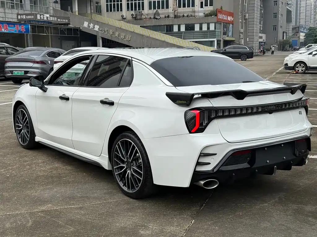 Lynk & Co 03 — миниатюра 11
