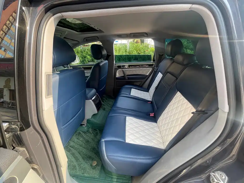 Volkswagen Touareg — миниатюра 14