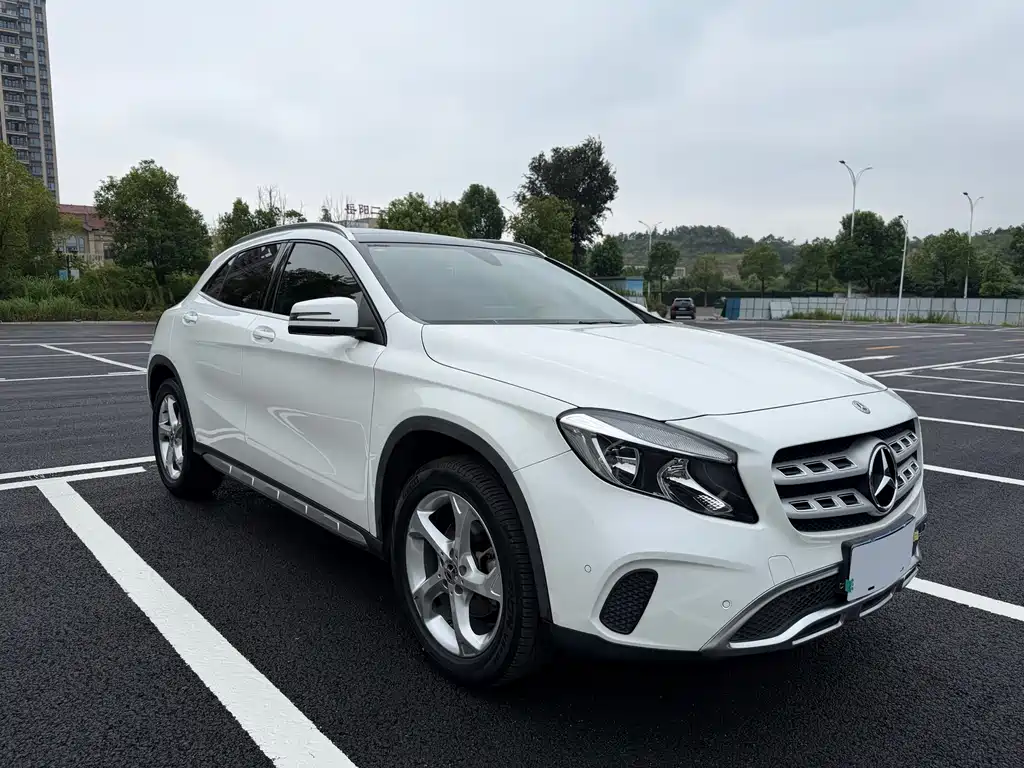 Mercedes-Benz GLA — миниатюра 2