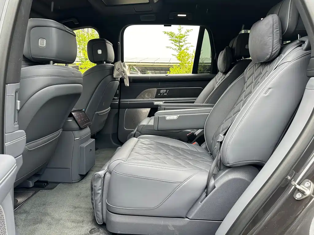 NIO ES8 2026 мест Executive Luxury