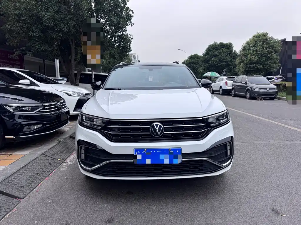 Volkswagen T-Roc — миниатюра 2