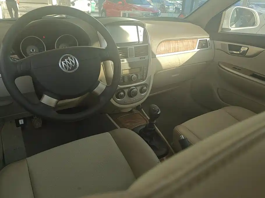 Buick Excelle — миниатюра 12