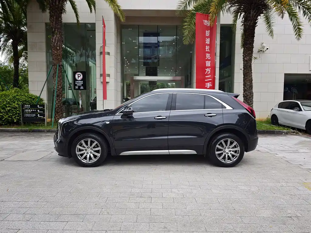 Cadillac XT4 — миниатюра 4