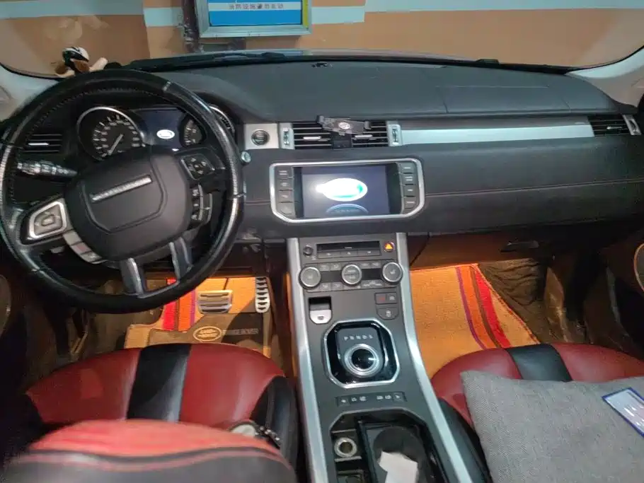 Land Rover Evoque (Import) — миниатюра 12