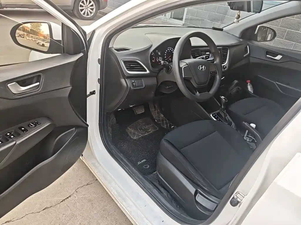 Hyundai Verna — миниатюра 16