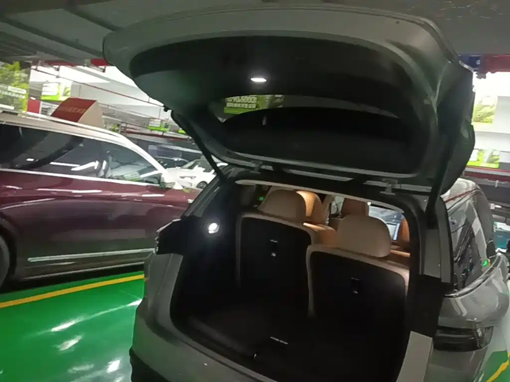 Li Auto Li i8 — миниатюра 19
