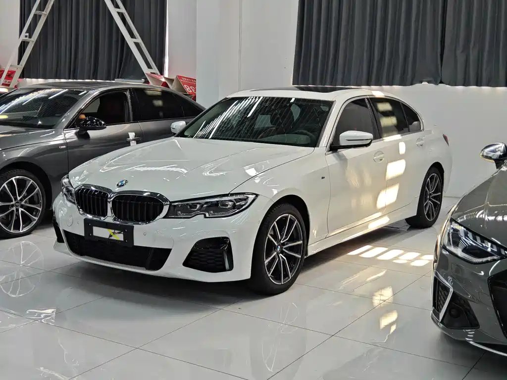 Купить BMW 3 Series