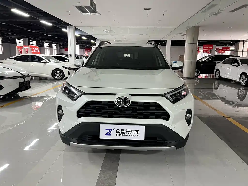 Toyota RAV4 — миниатюра 2