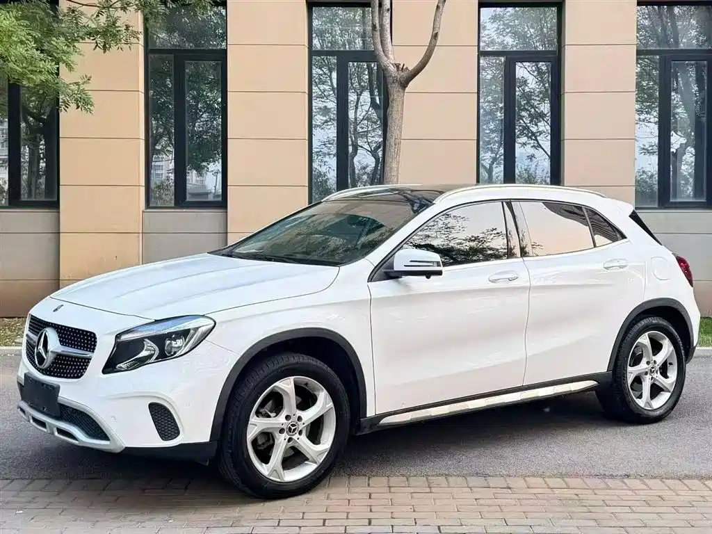 Mercedes-Benz GLA 2019