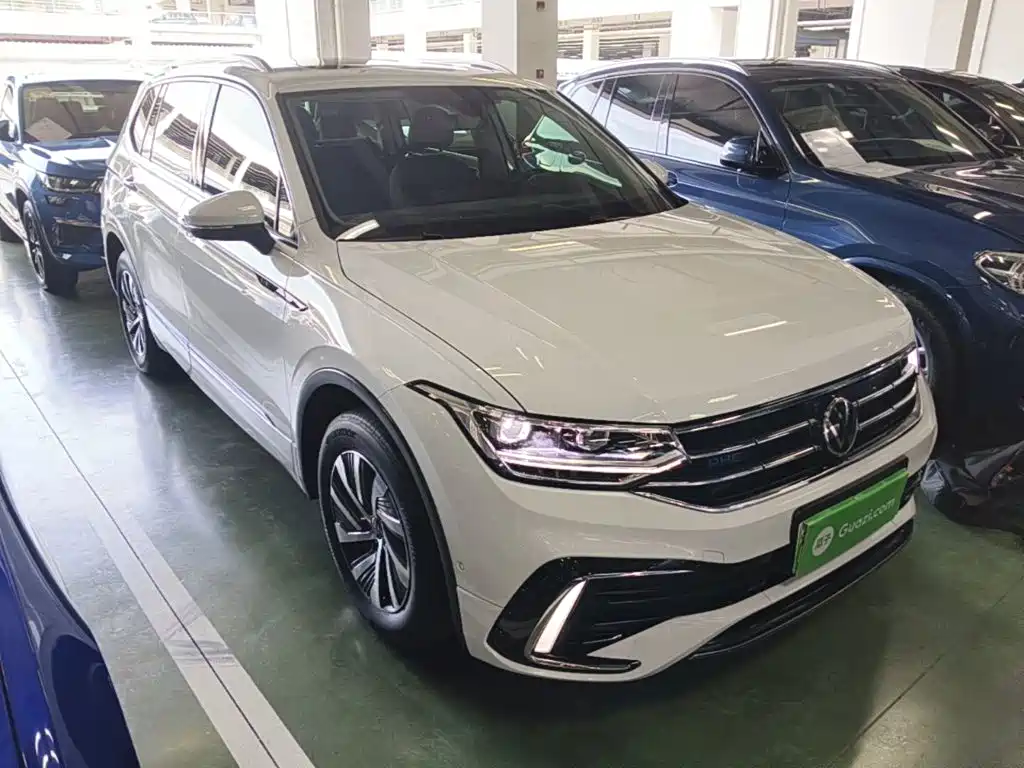 Volkswagen Tiguan L PHEV — миниатюра 4