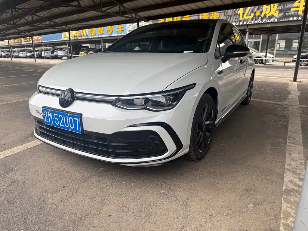 Volkswagen Golf 2023