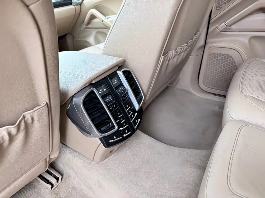 Porsche Cayenne 2011 Cayenne 3.0T