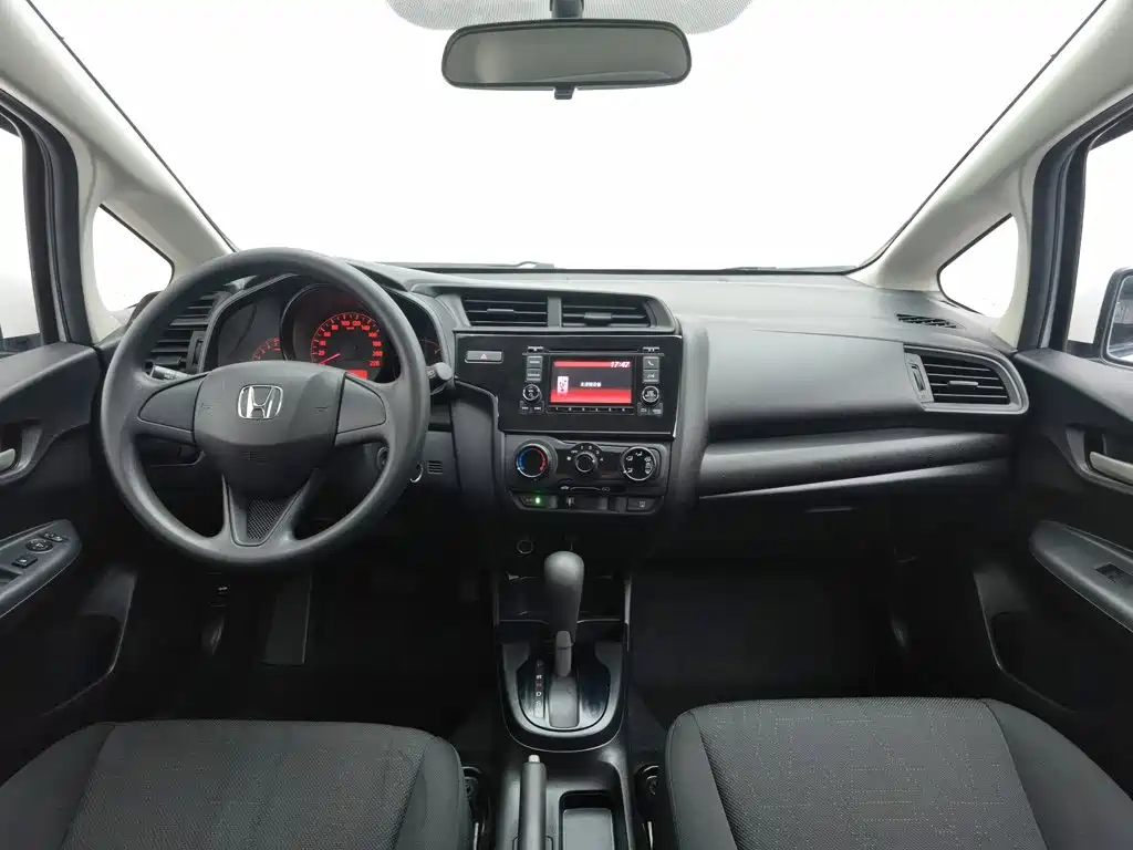Honda Fit — миниатюра 5