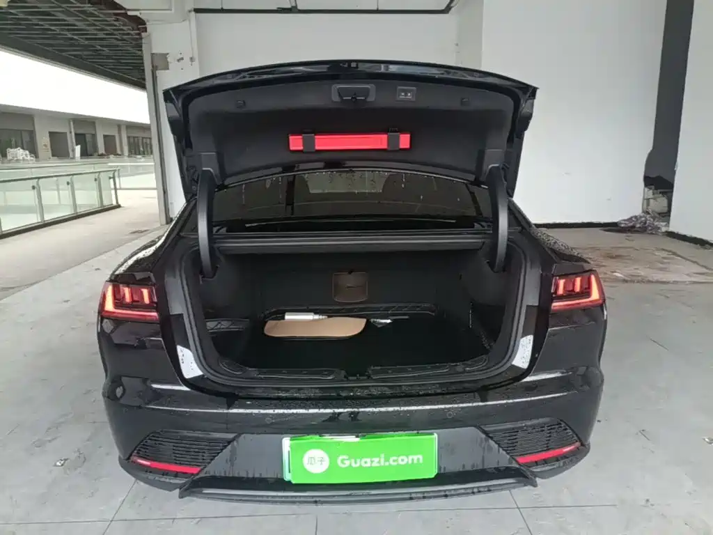 BYD Han — миниатюра 19
