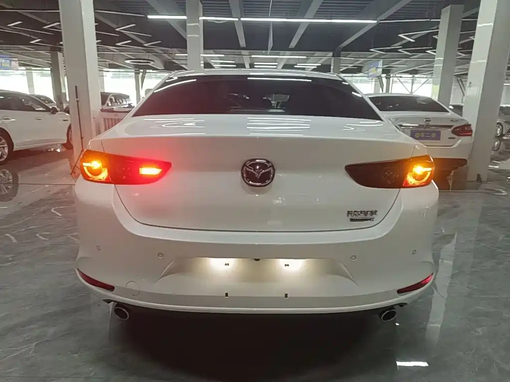 Mazda 3 Axela — миниатюра 6