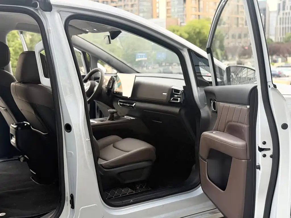 Wuling Xingguang 730 — миниатюра 7