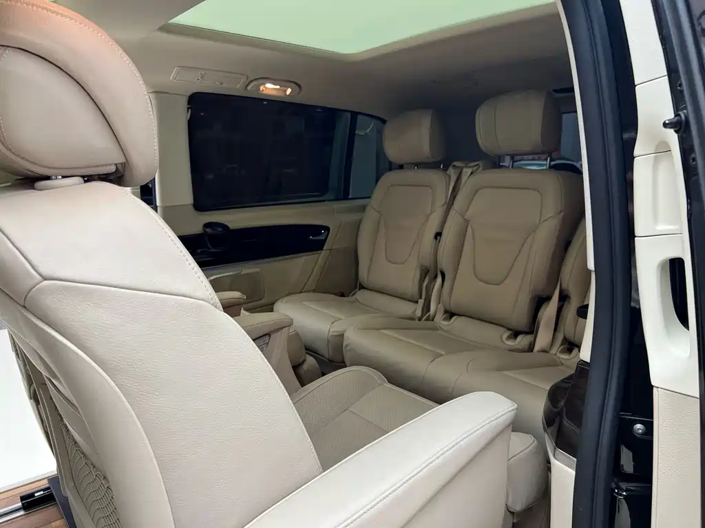 Mercedes-Benz V-Class — миниатюра 18
