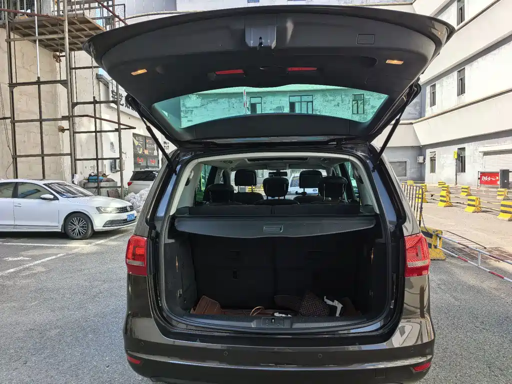 Volkswagen Sharan — миниатюра 7