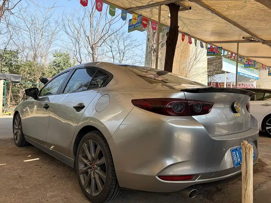 MAZDA 3 ANGKESAILA