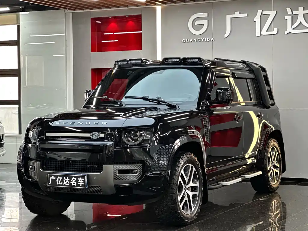 Land Rover Defender 2023