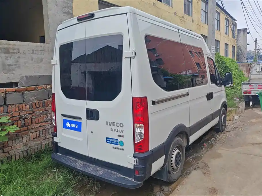 IVECO OUSHENG