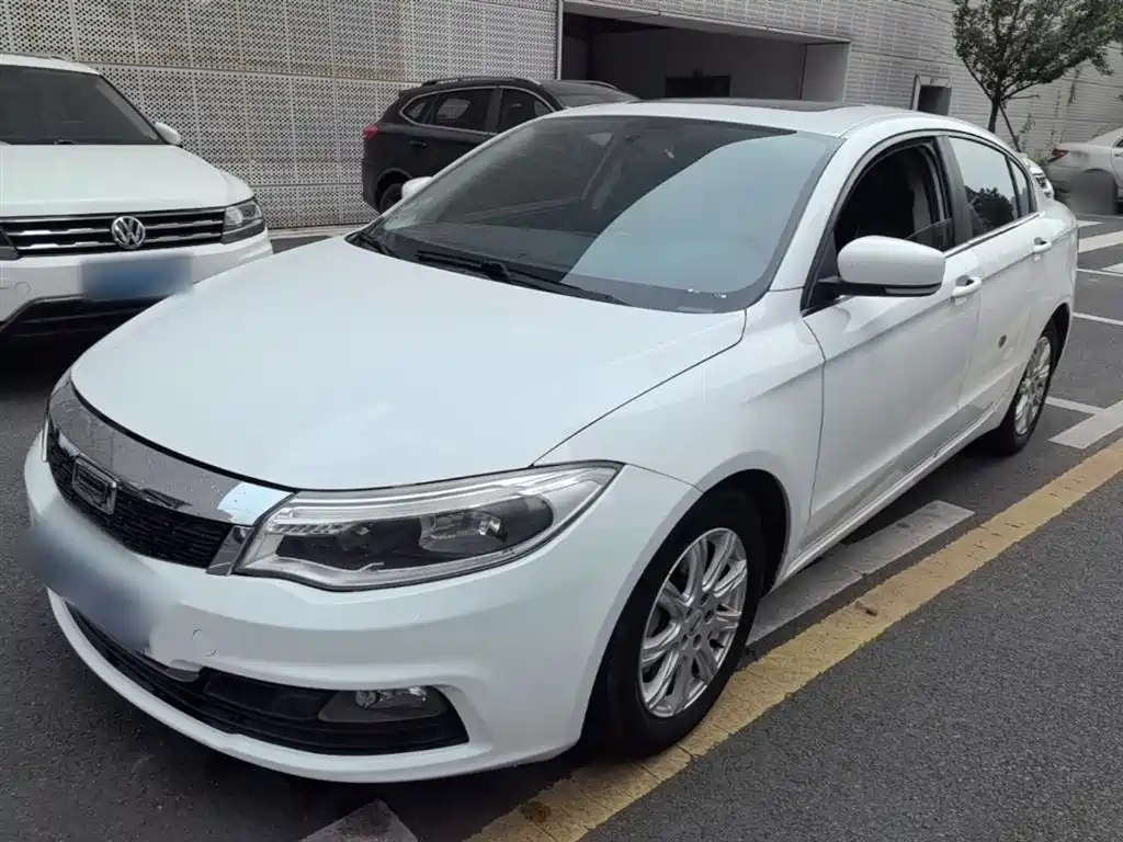 Qoros Qoros 3 2017