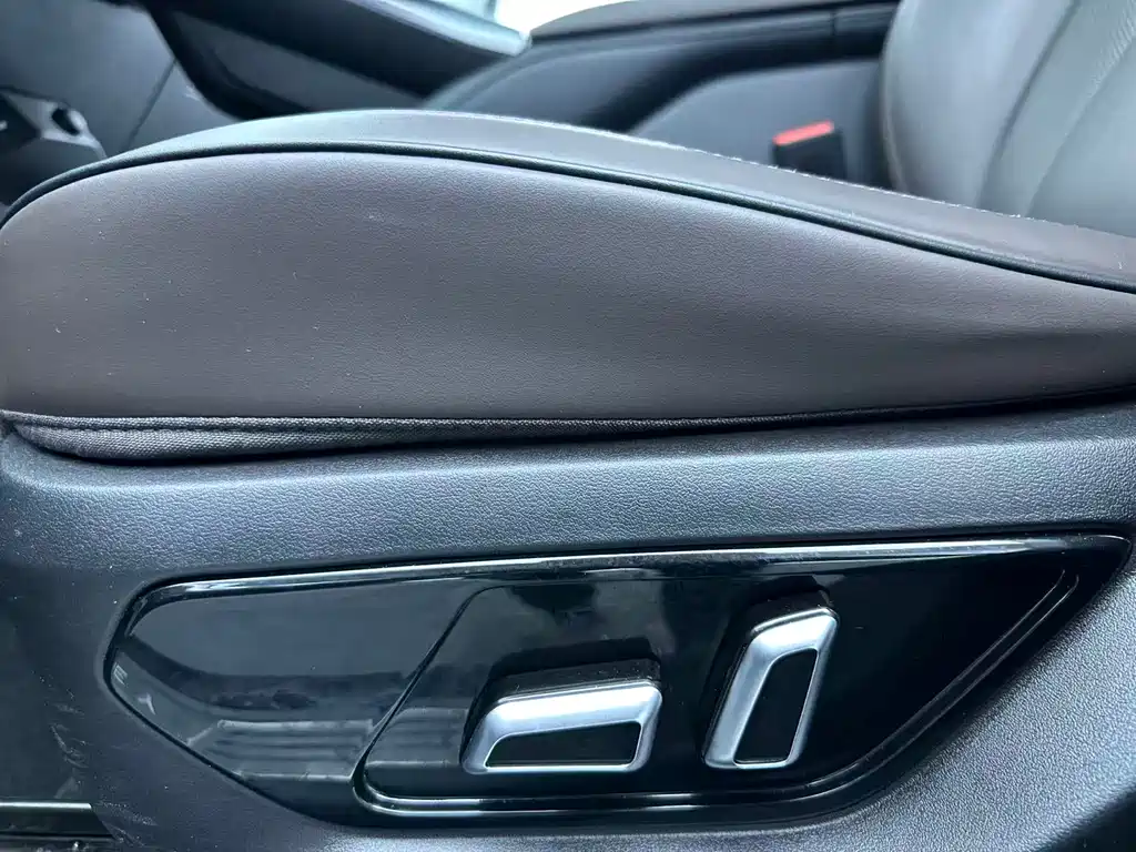 WEI PAI WEI BRAND MOCHA