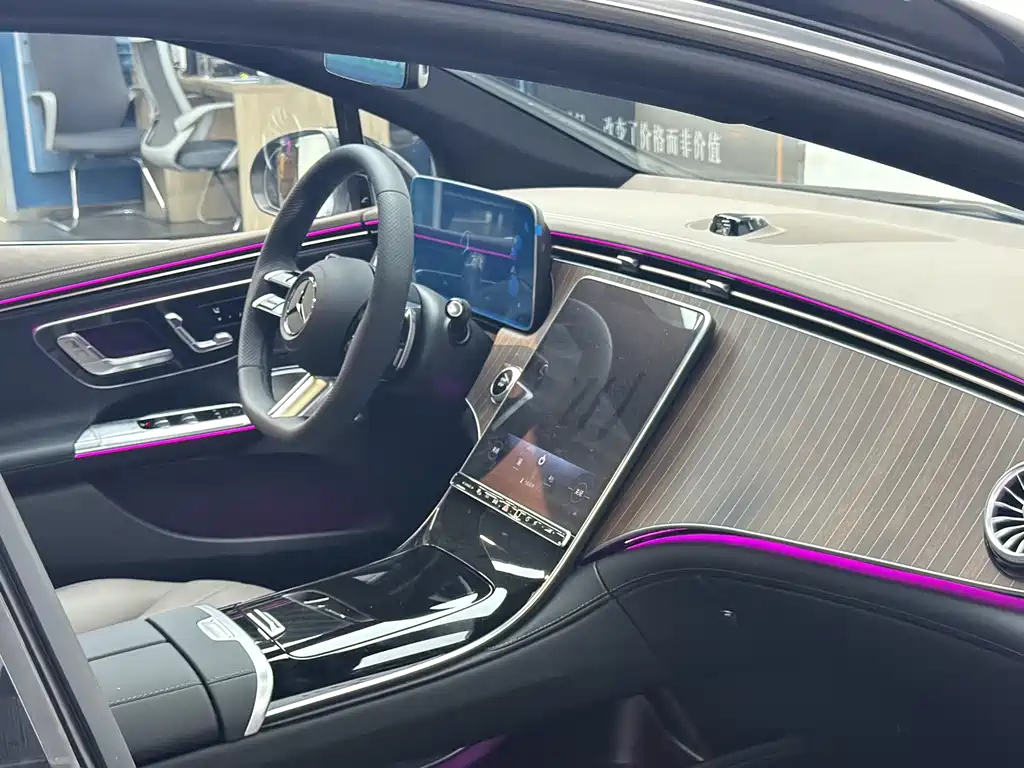 Mercedes-Benz EQE — миниатюра 17