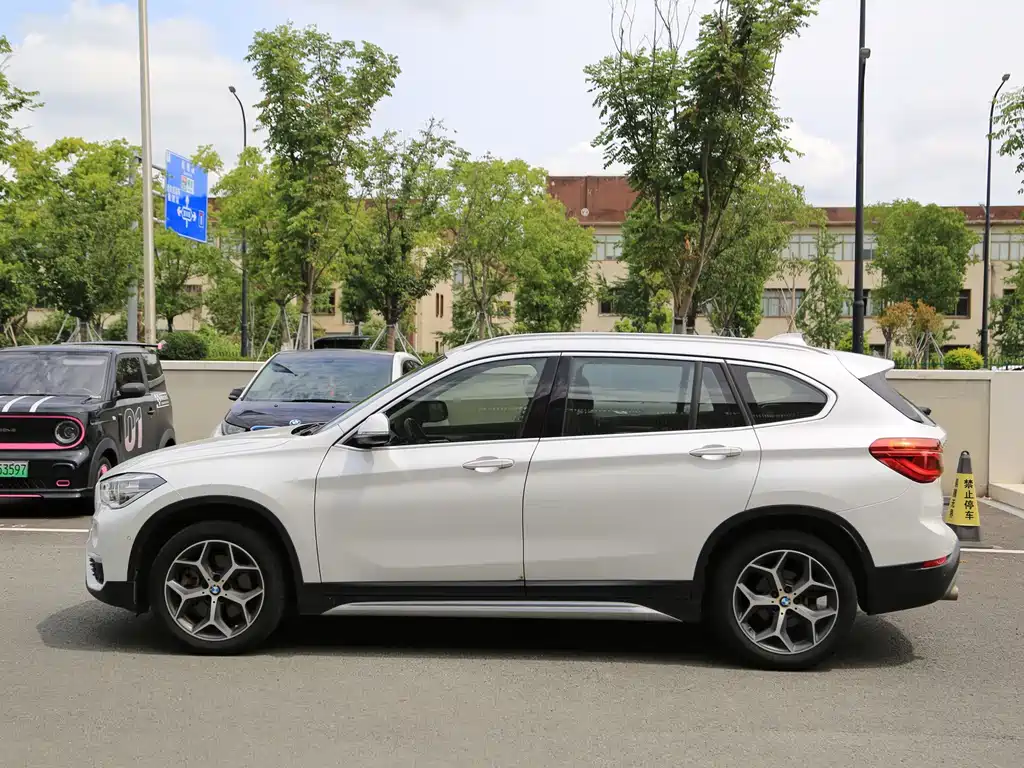 BMW X1 — миниатюра 17