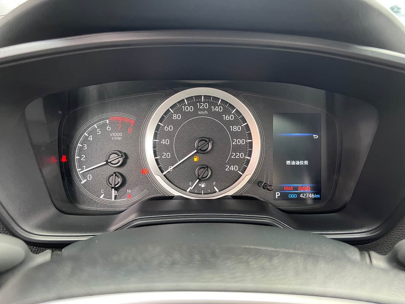 Toyota Levin 1.2 л 2023 г. Белый, пробег 42699 км