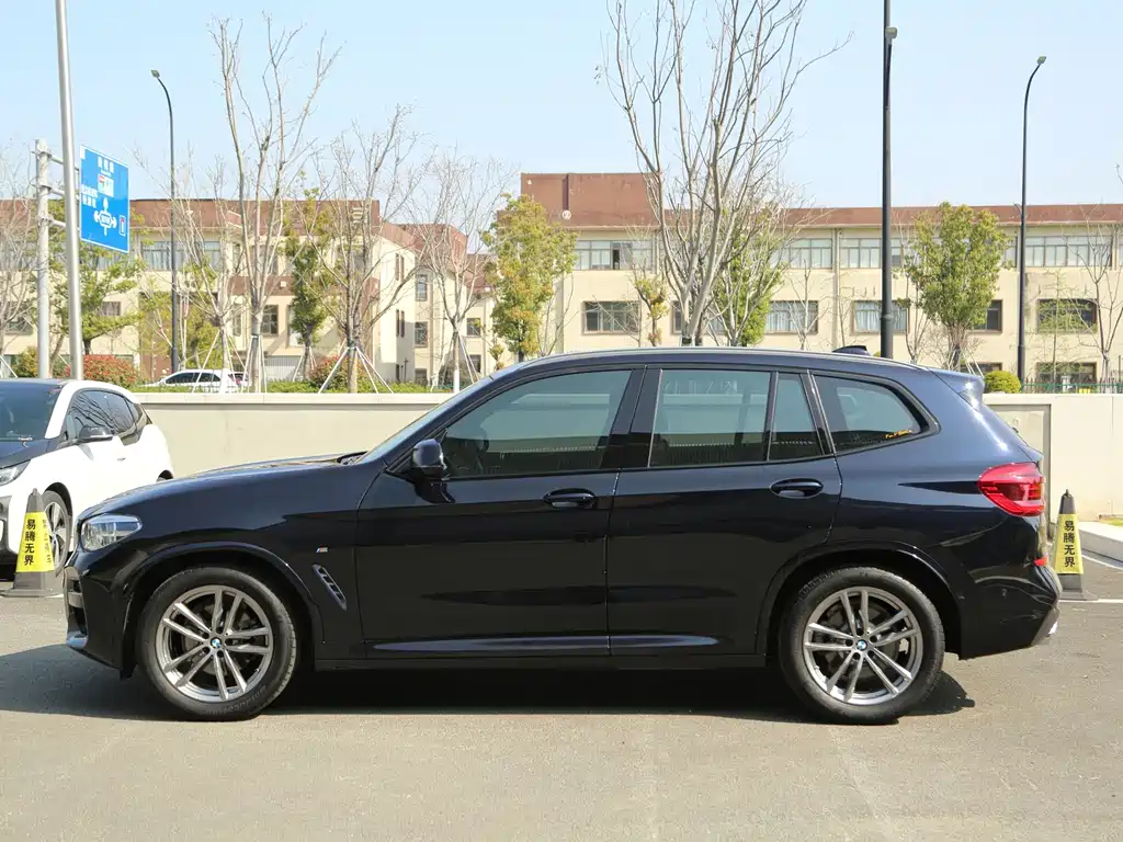 BMW X3 — миниатюра 17