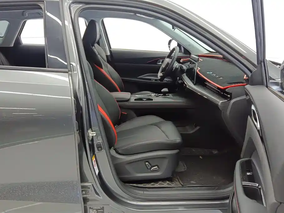 CHANGAN CHANGAN AUCHAN Z6