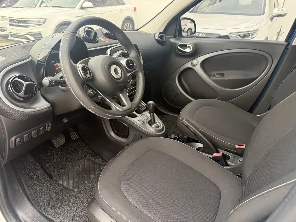 smart Smart Forfour — миниатюра 4