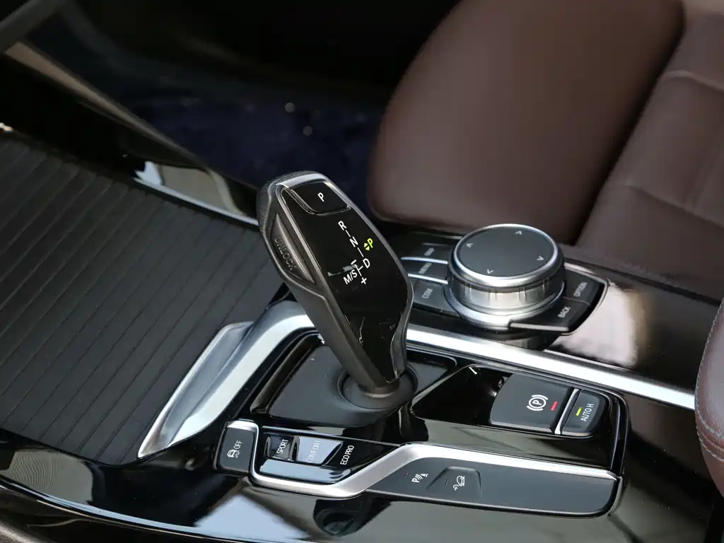 BMW X3 — миниатюра 7