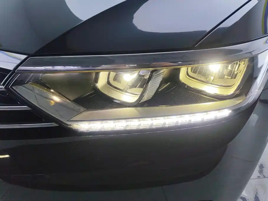 Volkswagen Magotan — миниатюра 5