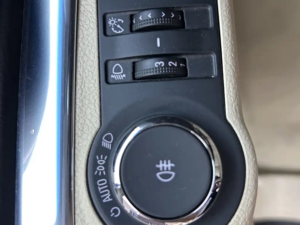Buick GL8 — миниатюра 20