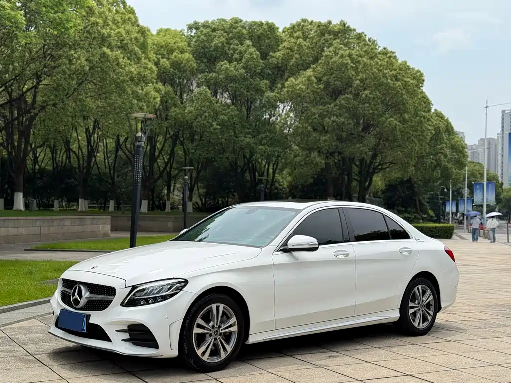 Mercedes-Benz C-Class 2019