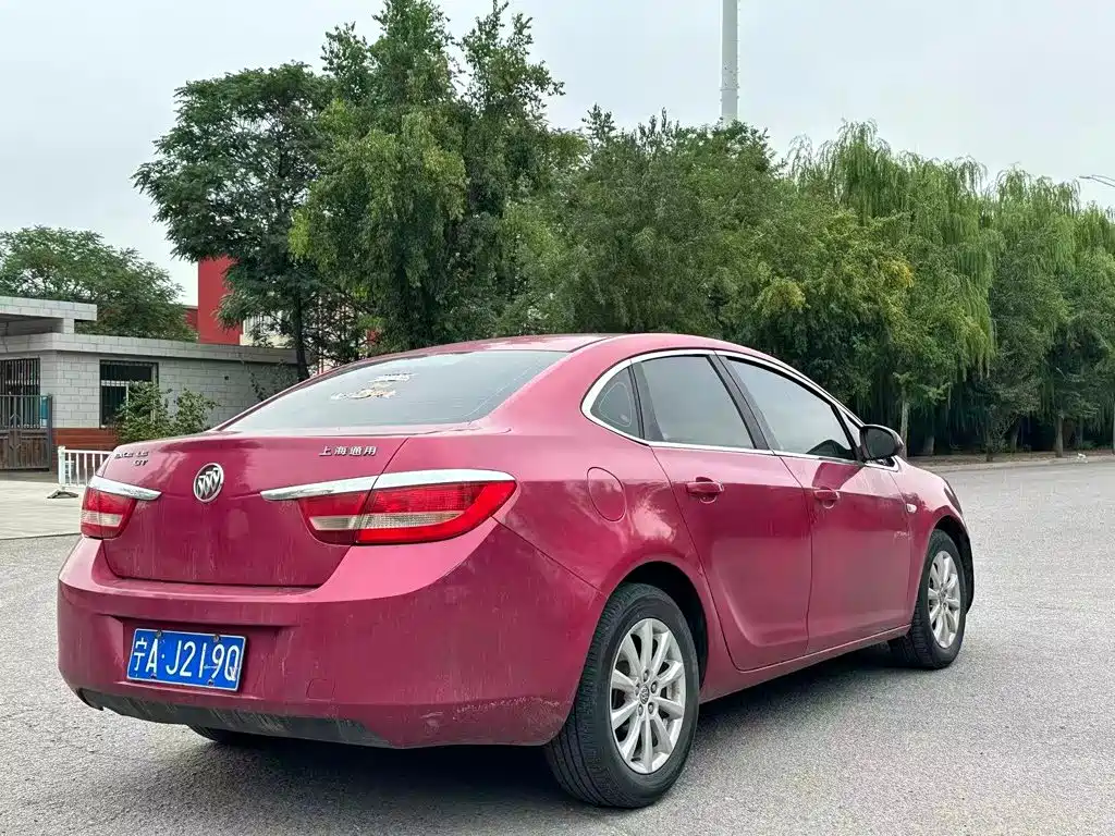Buick Excelle — миниатюра 8
