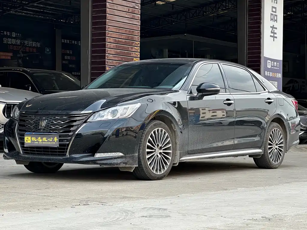 Toyota Crown 2020
