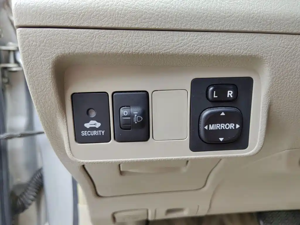 Toyota Corolla — миниатюра 14