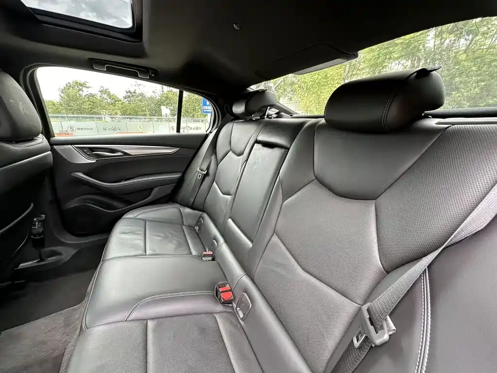 Cadillac CT5 — миниатюра 17