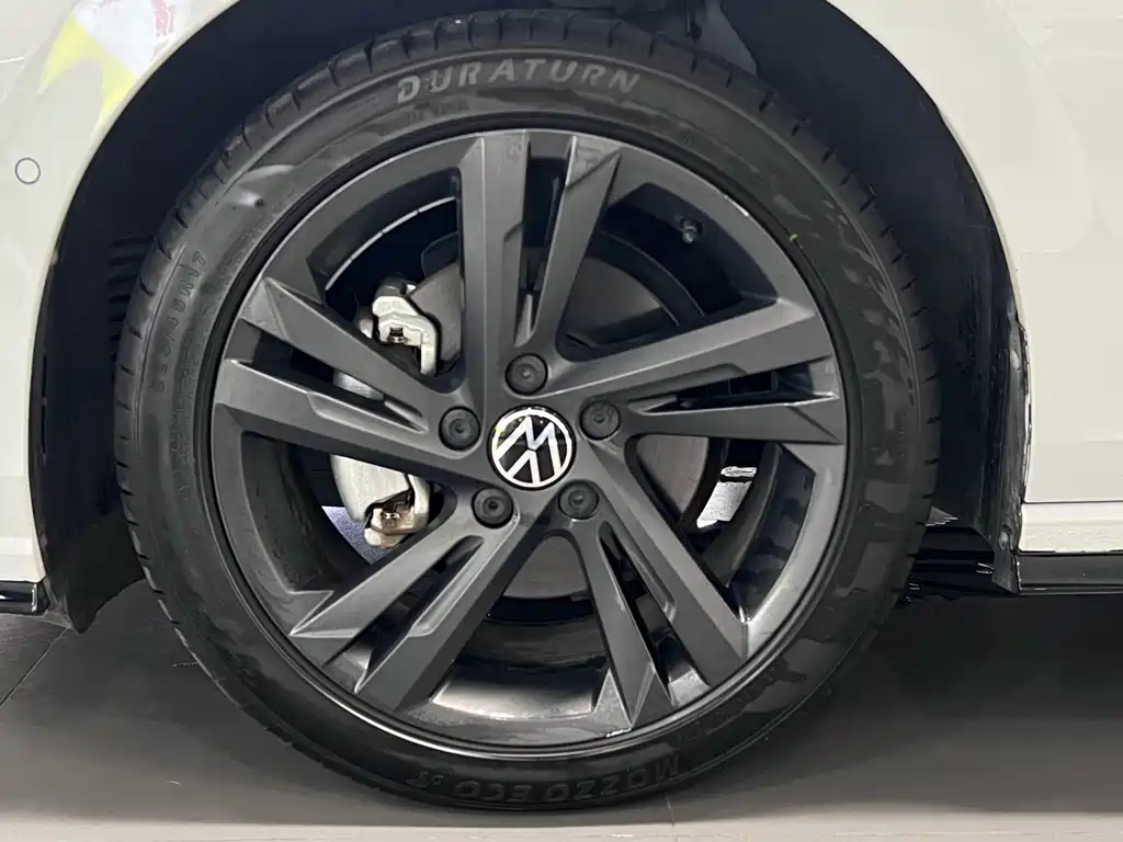 Volkswagen Golf — миниатюра 13